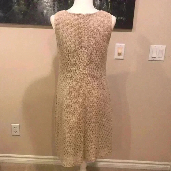 Garnet Hill Beige Eyelet Sheath Dress-Size 10 - Picture 8 of 11